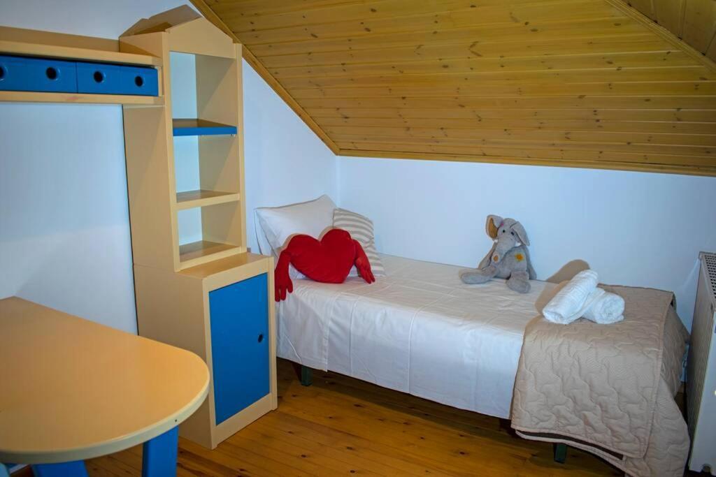 Villa Ostria House à Pinakokhorion Extérieur photo