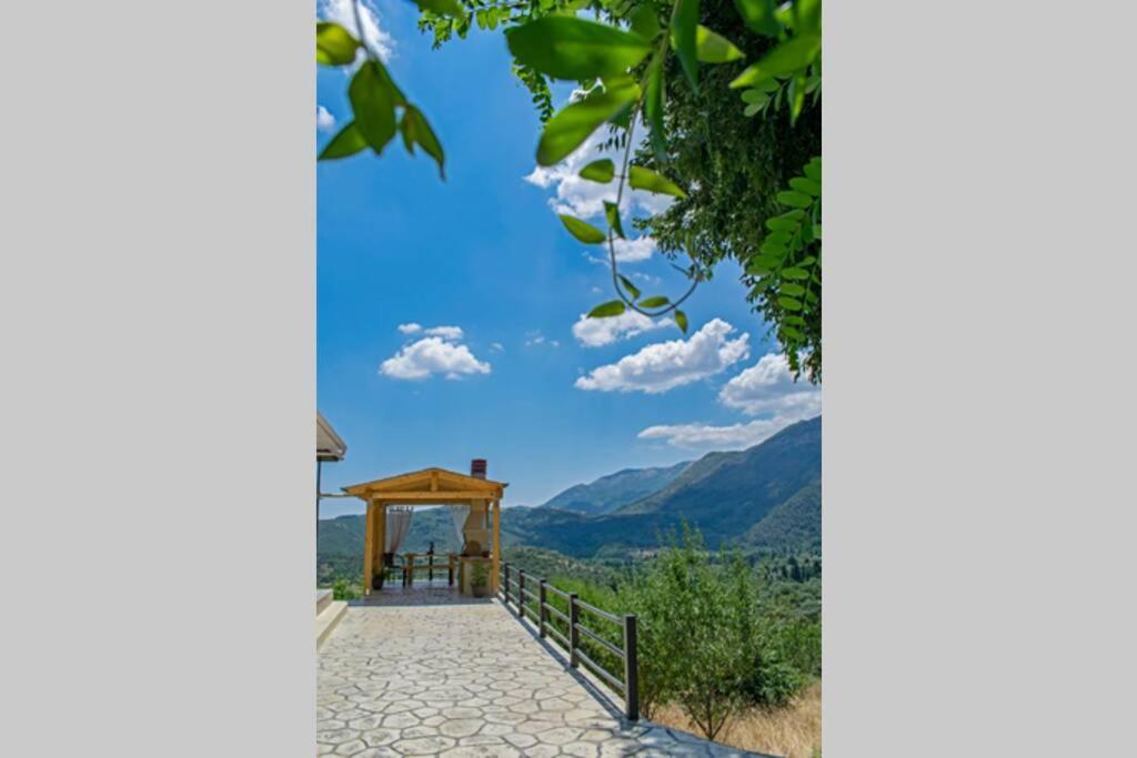 Villa Ostria House à Pinakokhorion Extérieur photo